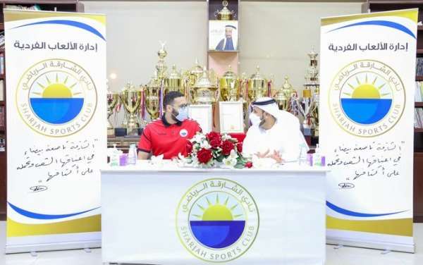 من مراسم التوقيع