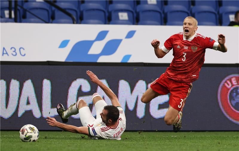 من مباراة روسيا والمجر