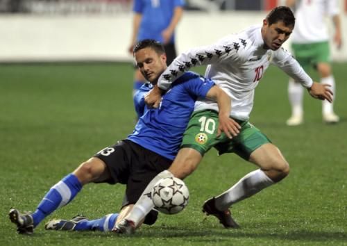 2011-02-092011-02-09t221153z_01_ant01_rtridsp_3_soccer-friendly_reuters