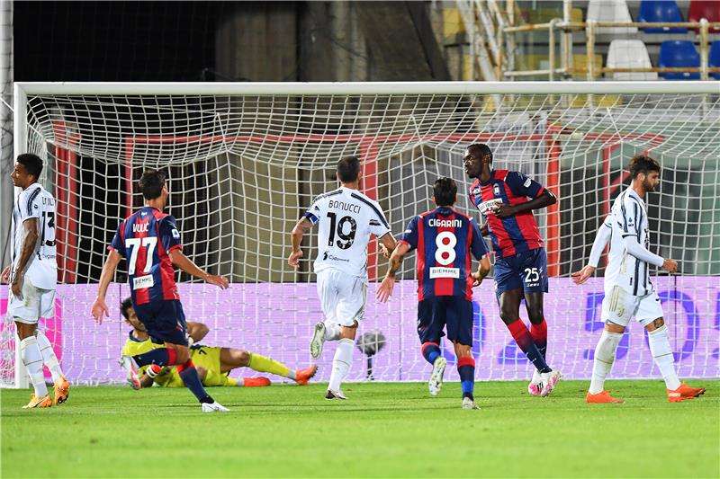 كروتوني ويوفنتوس