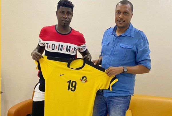 من تقديم اللاعب