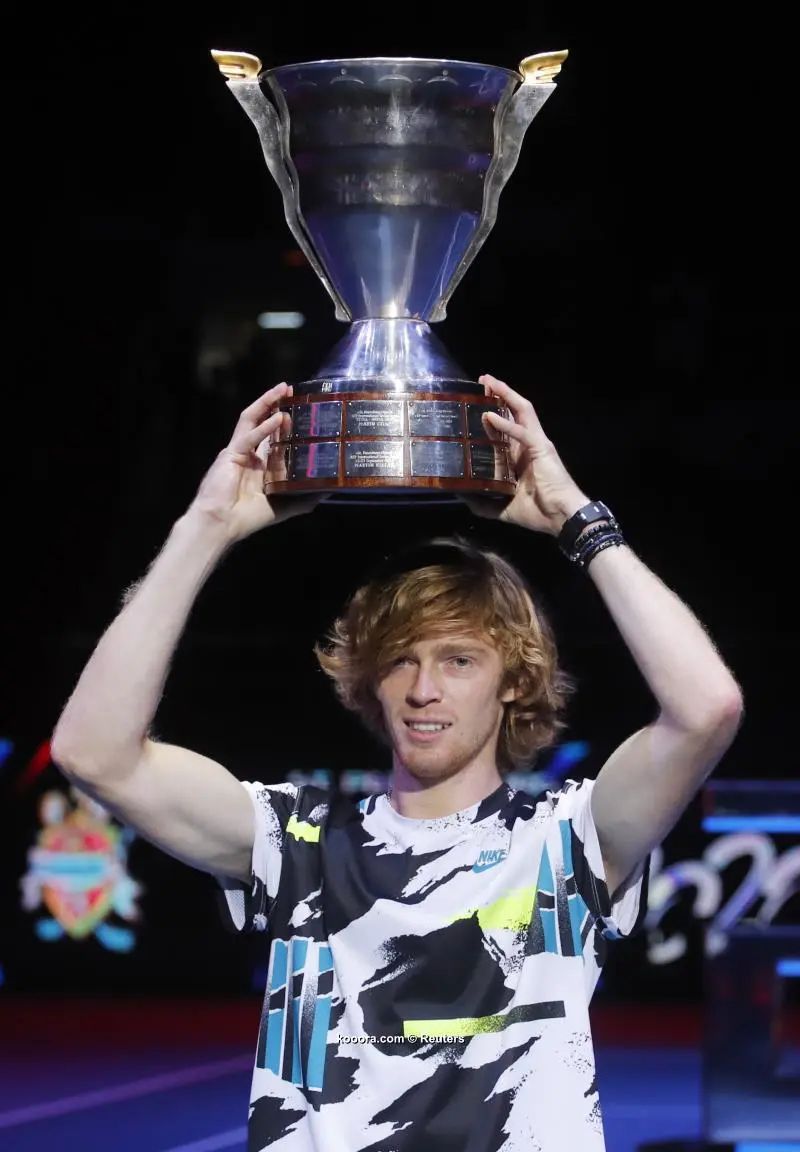 ?i=reuters%2f2020-10-18%2f2020-10-18t160932z_170747911_up1egai18vwi0_rtrmadp_3_tennis-stpetersburg_reuters