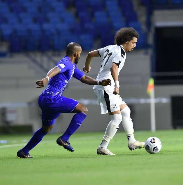 من الدوري الإماراتي