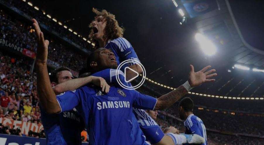 دروجبا مع لاعبي تشيلسي