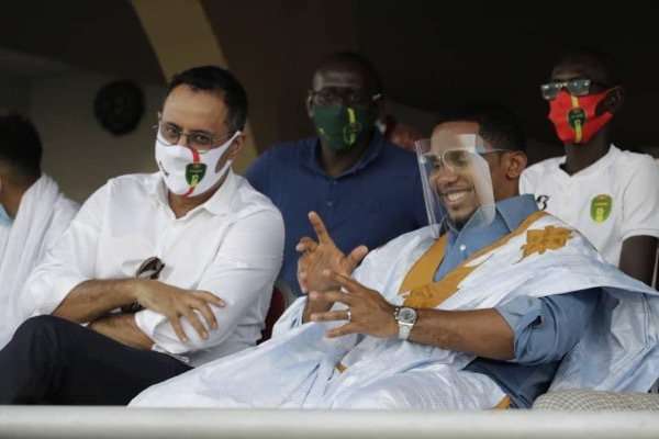 صامويل إيتو في المدرجات