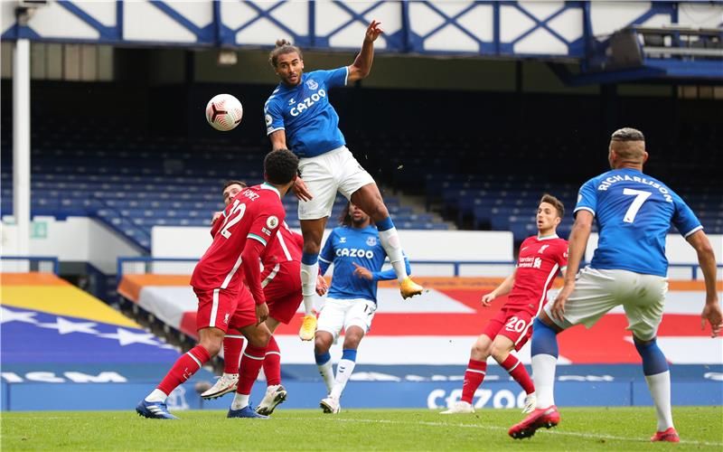 من مباراة إيفرتون وليفربول