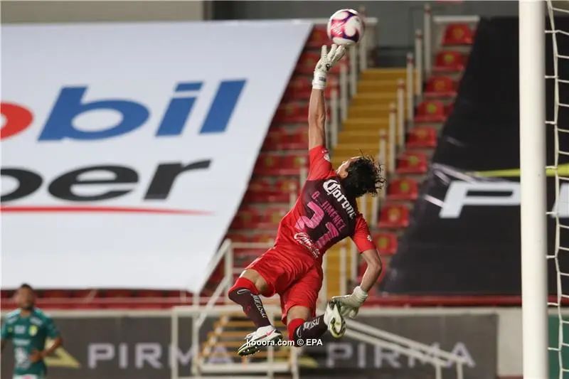 ?i=epa%2fsoccer%2f2020-10%2f2020-10-20%2f2020-10-20-08758298_epa