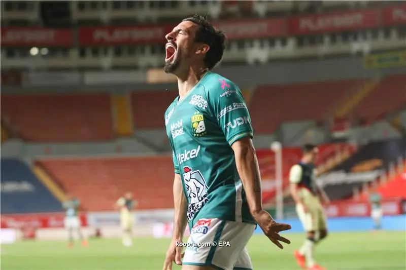 ?i=epa%2fsoccer%2f2020-10%2f2020-10-20%2f2020-10-20-08758299_epa