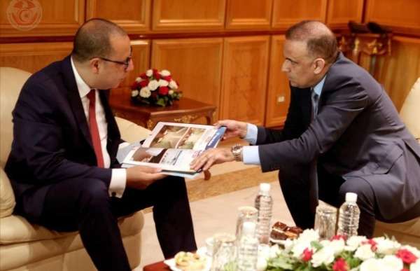 وديع الجريء مع رئيس الحكومة هشام مشيشي