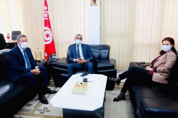 من اجتماع الوزير برئيس الترجي 