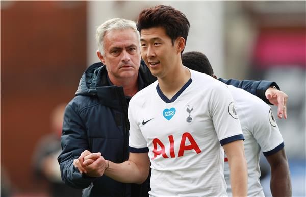  مورينيو يثق في بقاء سون