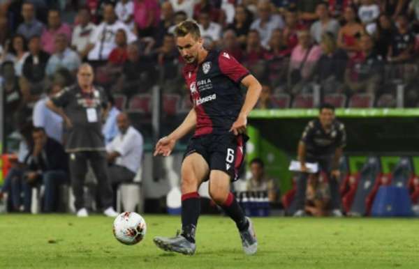 مدافع كالياري