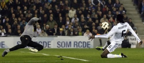 2011-02-132011-02-13t211039z_01_bar102_rtridsp_3_soccer-spain_reuters