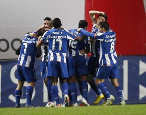 2011-02-132011-02-13t224958z_01_hgc03_rtridsp_3_soccer-portugal_reuters