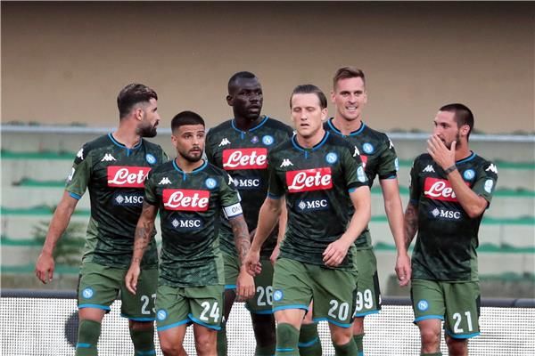 لاعبو نابولي