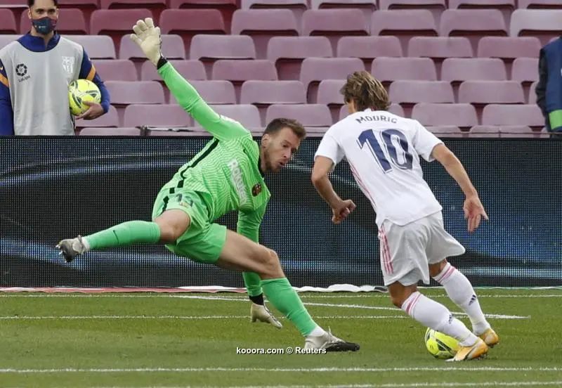 ?i=reuters%2f2020-10-24%2f2020-10-24t155324z_66335628_up1egao1850tf_rtrmadp_3_soccer-spain-fcb-mad-report_reuters