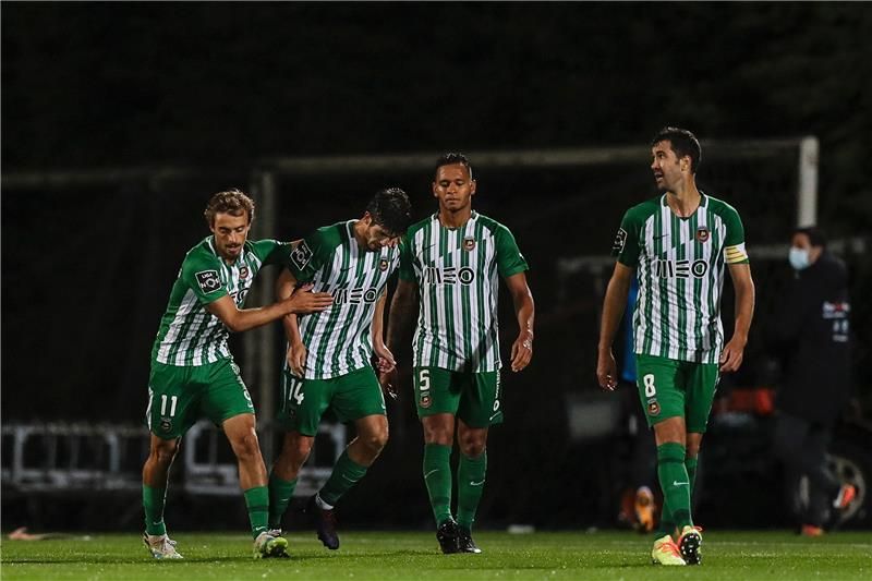 لاعبو ريو آفي 