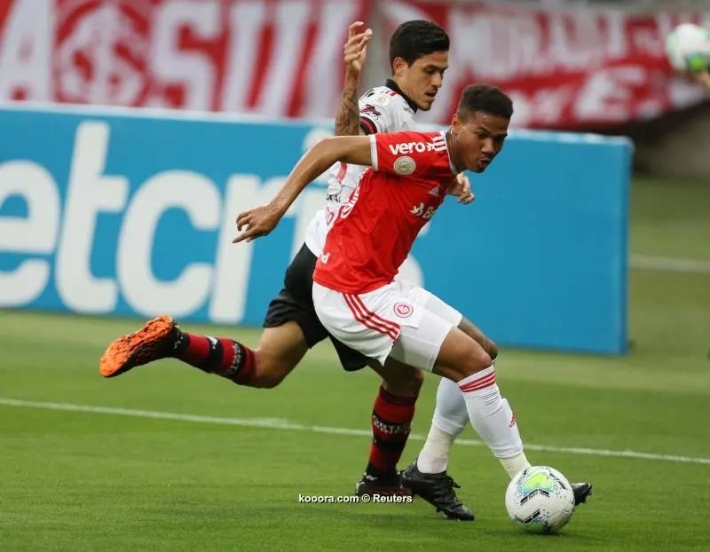 ?i=reuters%2f2020-10-25%2f2020-10-25t213931z_1492627681_up1egap1o5vp8_rtrmadp_3_soccer-brazil-inl-fla-report_reuters