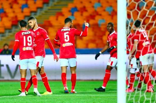 لاعبو الأهلي