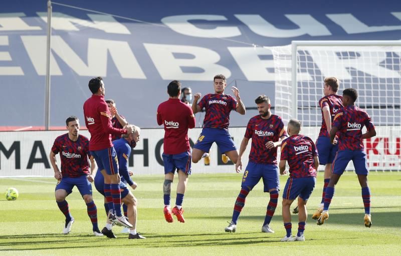 لاعبو برشلونة 