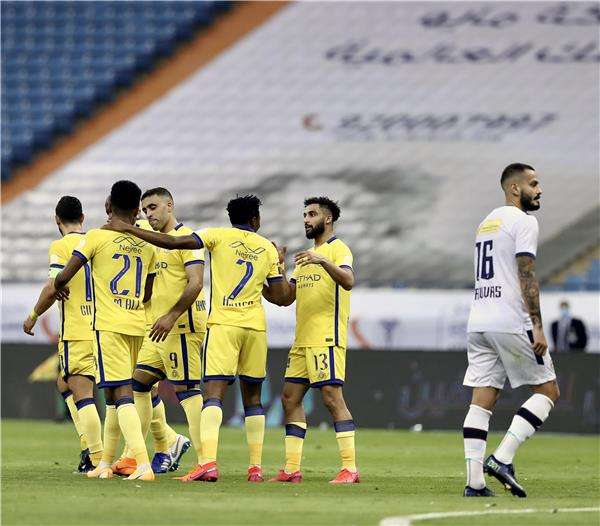 لاعبو النصر 