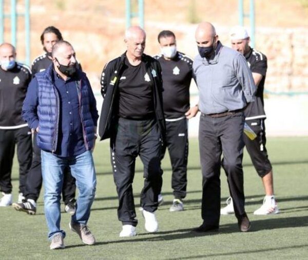 حوامدة وخوري وشلباية خلال تدريب الوحدات