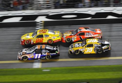 2011-02-132011-02-13t033855z_01_day117_rtridsp_3_motor-racing-daytona_reuters