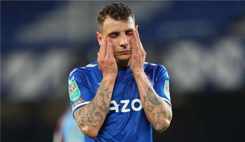 مدافع إيفرتون