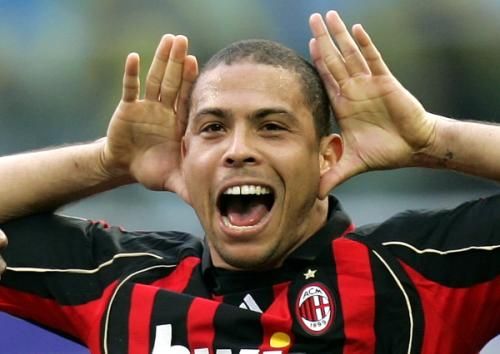 2011-02-142011-02-14t160508z_01_mxr109_rtridsp_3_soccer-latam-brazil-ronaldo_reuters