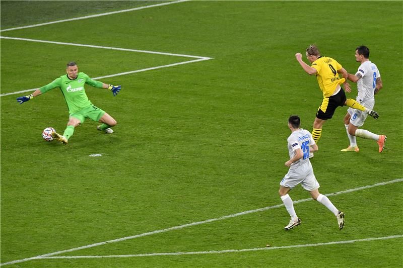 هالاند يسجل بشباك زينيت الروسي