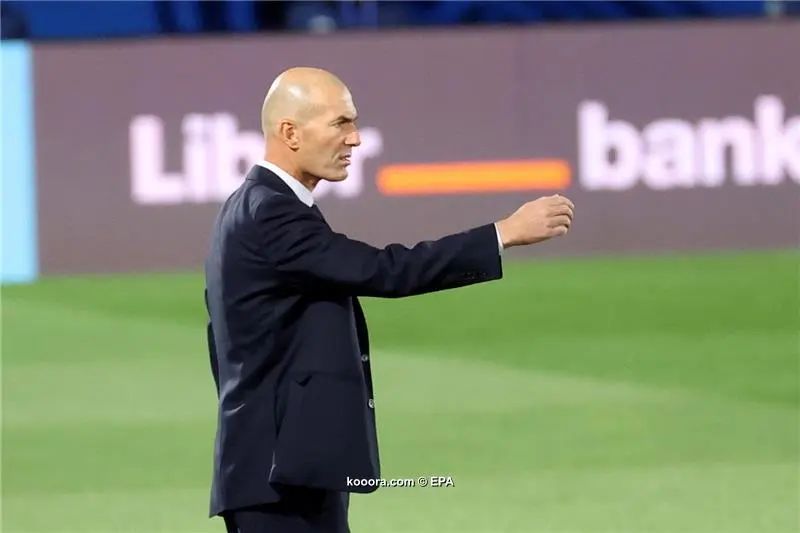 ?i=epa%2fsoccer%2f2020-09%2f2020-09-30%2f2020-09-30-08710059_epa