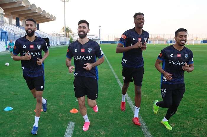 لاعبو الهلال