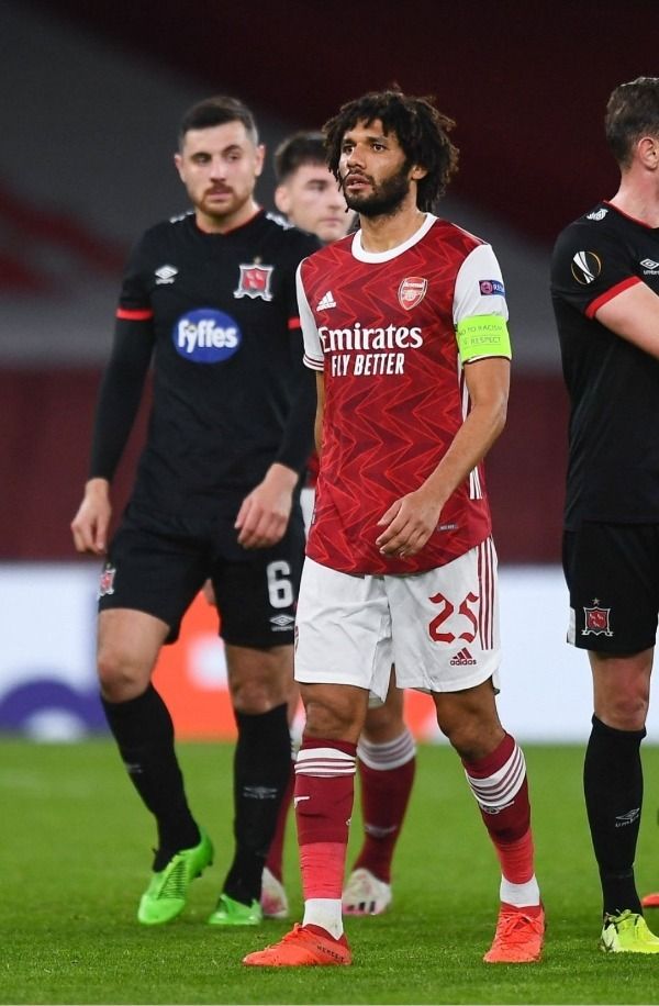 النني حاملًا للشارة