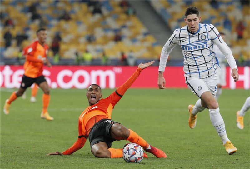 أليساندرو باستوني