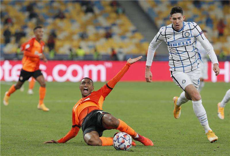 أليساندرو باستوني