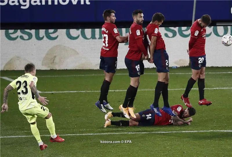 ?i=epa%2fsoccer%2f2020-10%2f2020-10-31%2f2020-10-31-08789796_epa