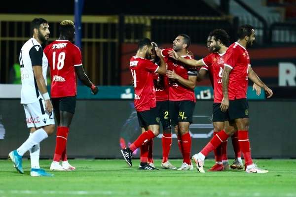 لاعبو الأهلي 