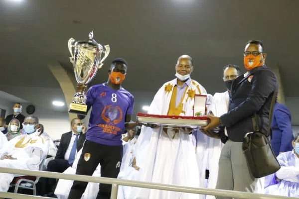 جانب من التتويج