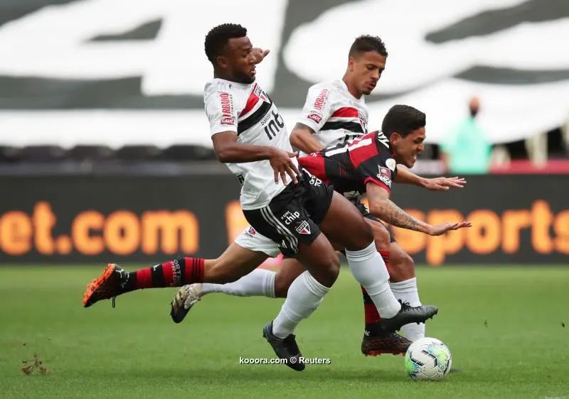 ?i=reuters%2f2020-11-01%2f2020-11-01t195949z_1847586718_up1egb11jjpeu_rtrmadp_3_soccer-brazil-fla-sao-report_reuters