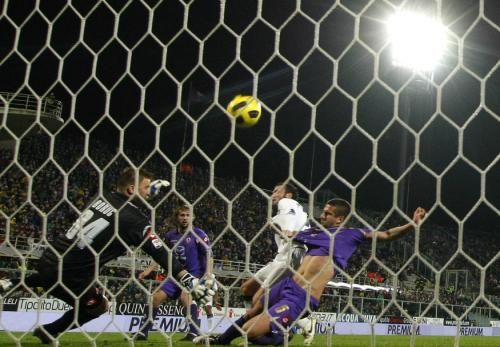 2011-02-162011-02-16t194708z_01_mxr55_rtridsp_3_soccer-italy_reuters