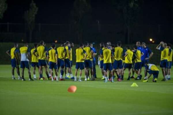 لاعبو التعاون 