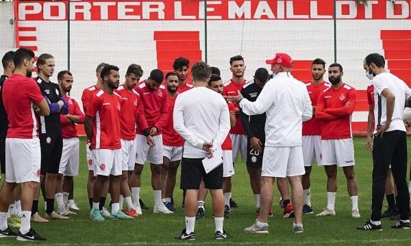 جاموندي مع لاعبي الوداد