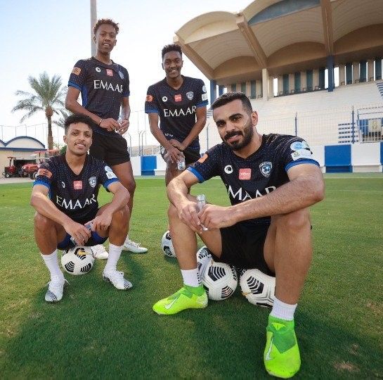 لاعبو الهلال