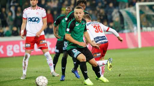 كيليان هازارد	