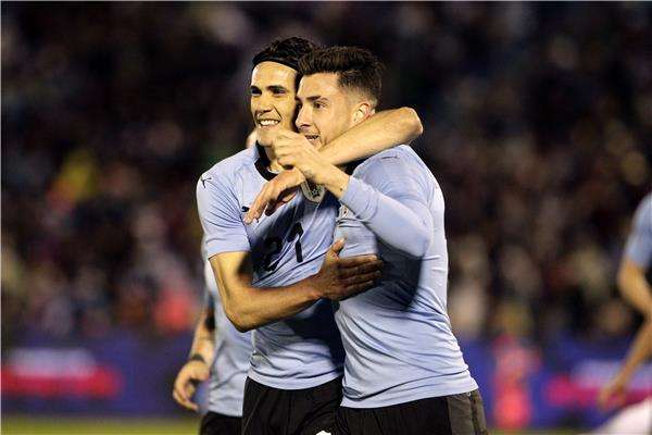  إدينسون كافاني وخوسيه ماريا خيمينيز 