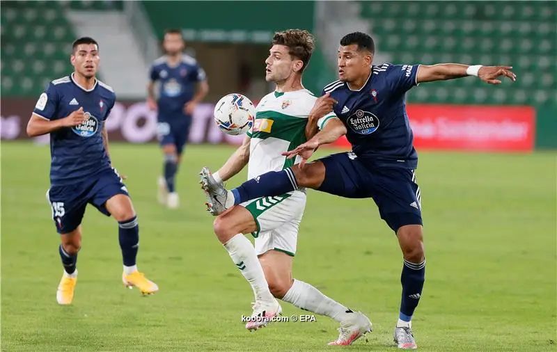 ?i=albums%2fmatches%2f2240458%2f2020-11-06-08803634_epa