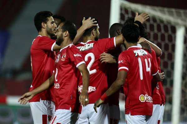 لاعبو الأهلي 