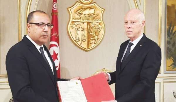 رئيس الجمهورية ورئيس الحكومة التونسية