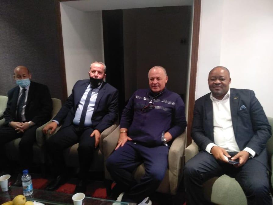 أبو ريدة على هامش مباراة ليبيا وغينيا الاستوائية