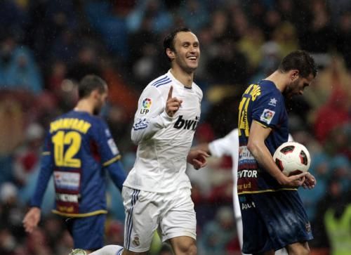 2011-02-192011-02-19t201324z_01_svp209_rtridsp_3_soccer-spain_reuters